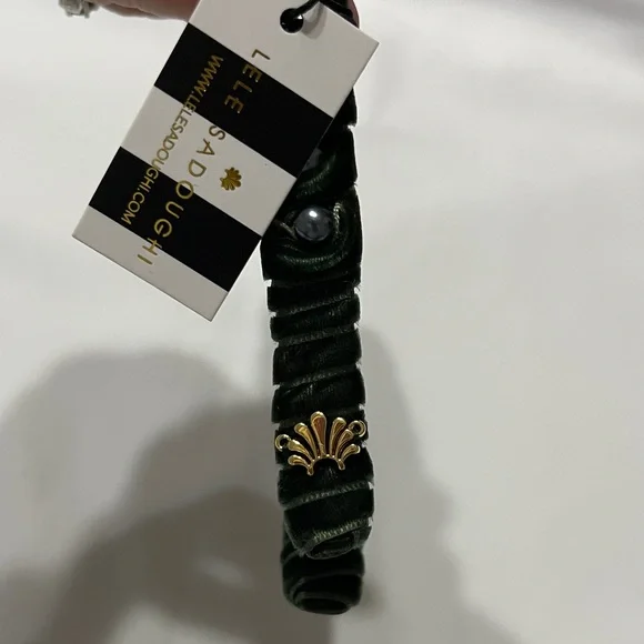 Lele Sadoughi Graduated Pearl Headband in Green Velvet  display picture 2